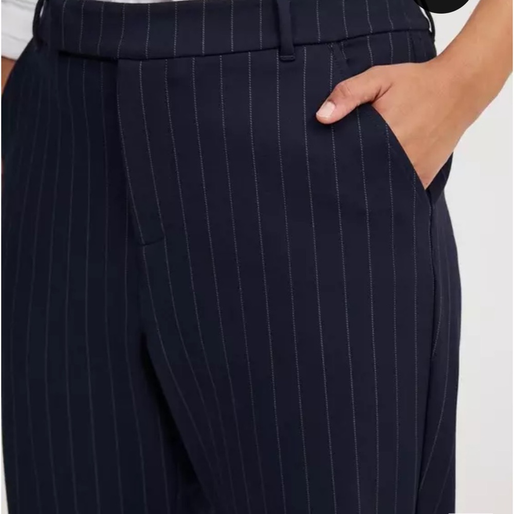 Women’s Torrid Classic Navy Pinstripe Trousers, size 26 - Picture 10 of 11
